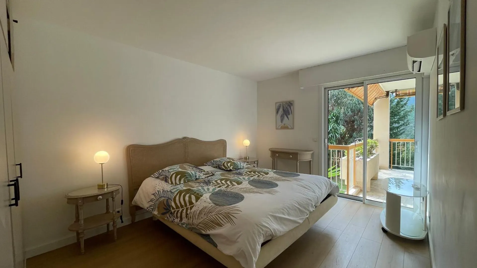 Mandelieu 2 Bedrooms Apartment With Swimming Pool 0*, Mandelieu-la-Napoule France